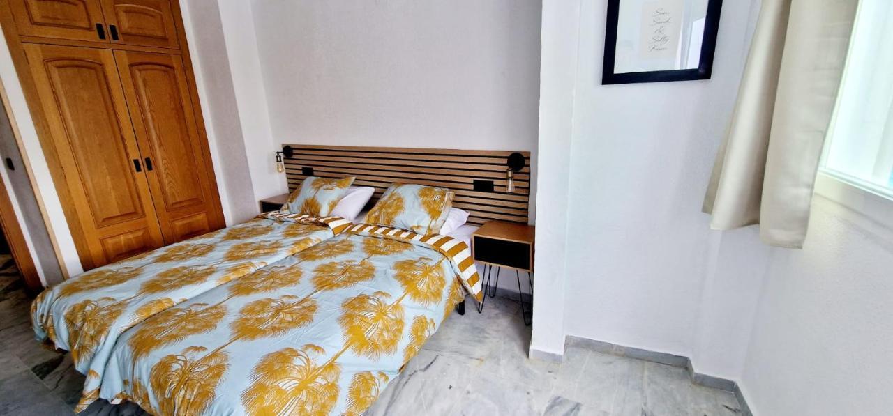Apartament Plaza Santa Ana Benidorm Zewnętrze zdjęcie